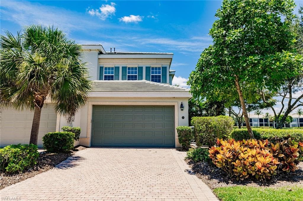 9292 Belle CT 104 NAPLES, FL 34114