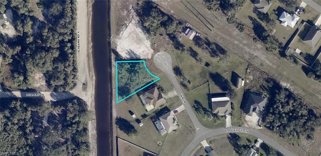 802 Uka LN FORT MYERS, FL 33913