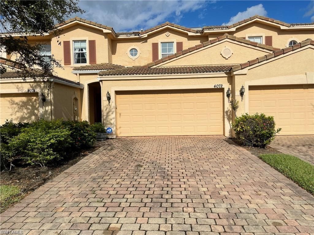 4072 Cherrybrook LOOP FORT MYERS, FL 33966