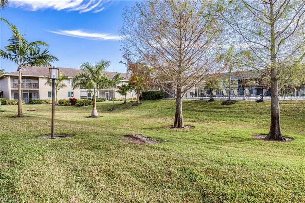 5693 Rattlesnake Hammock Rd RD A-107 NAPLES, FL 34113