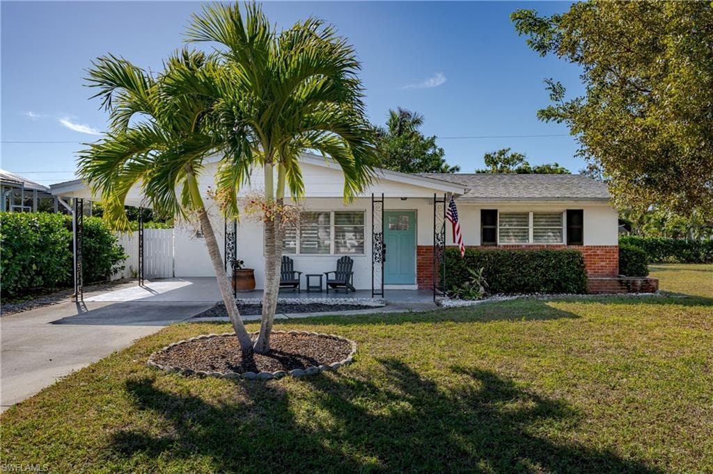 190 4th ST BONITA SPRINGS, FL 34134