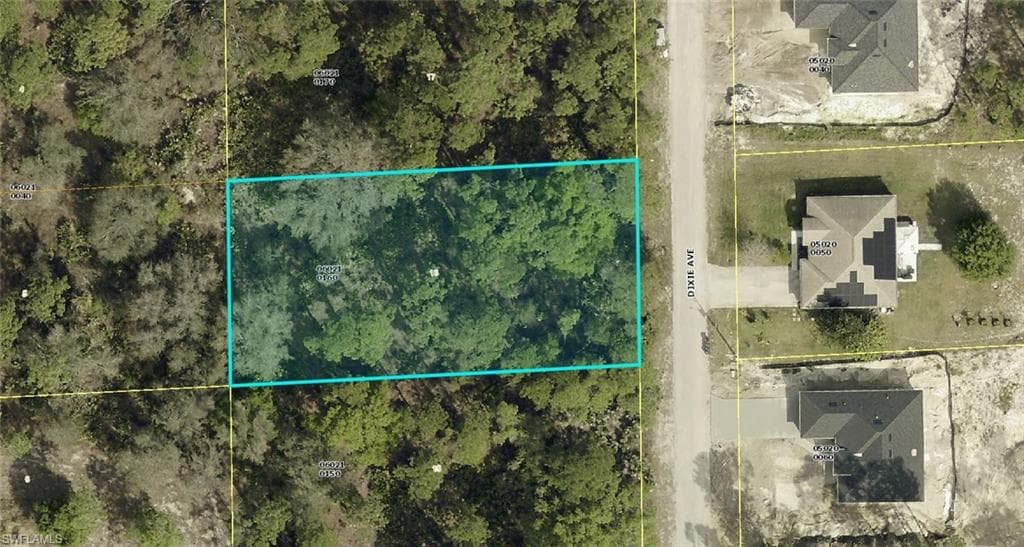 1711 Dixie AVE LEHIGH ACRES, FL 33972