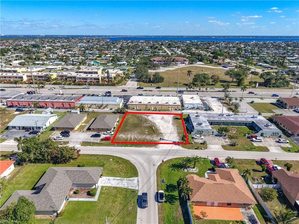 2921 SE 15th PL CAPE CORAL, FL 33904
