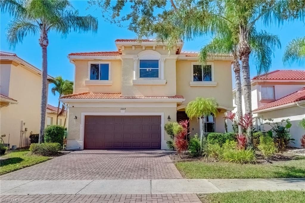 1654 Double Eagle TRL NAPLES, FL 34120