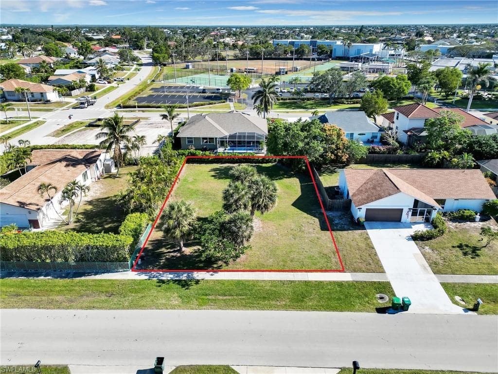 119 Bermuda RD MARCO ISLAND, FL 34145