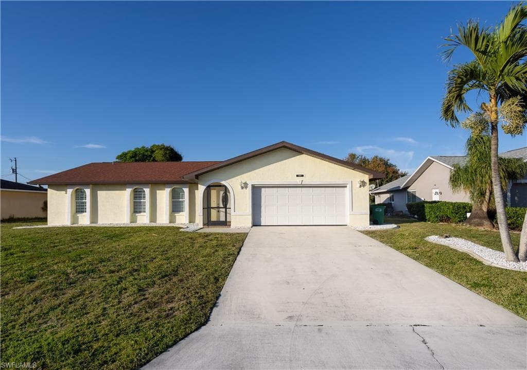 1217 SE 17th TER CAPE CORAL, FL 33990