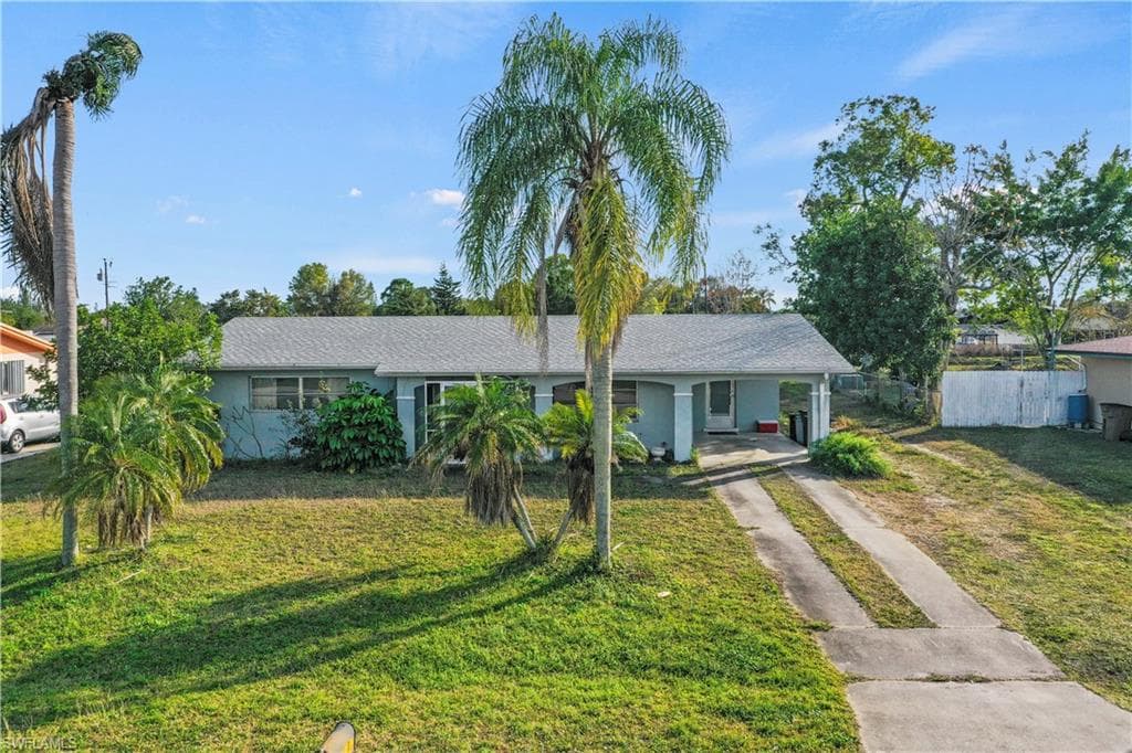 1814 Malone ST LEHIGH ACRES, FL 33936