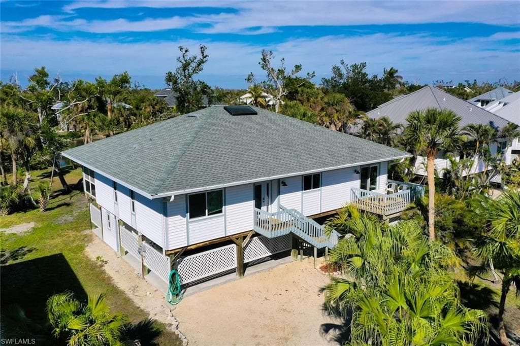 2126 Egret CIR SANIBEL, FL 33957