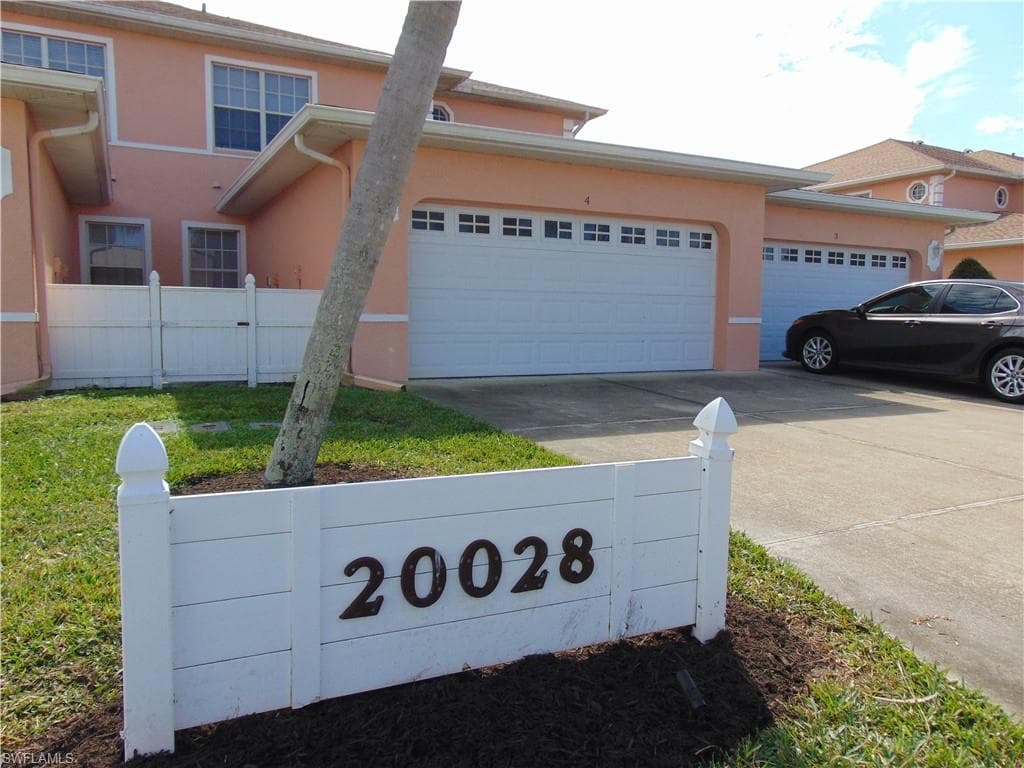 20028 Petrucka CIR N D LEHIGH ACRES, FL 33936