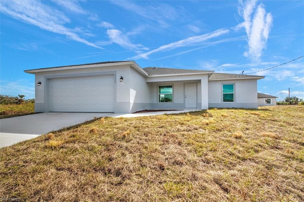 8024 Melody CIR LABELLE, FL 33935
