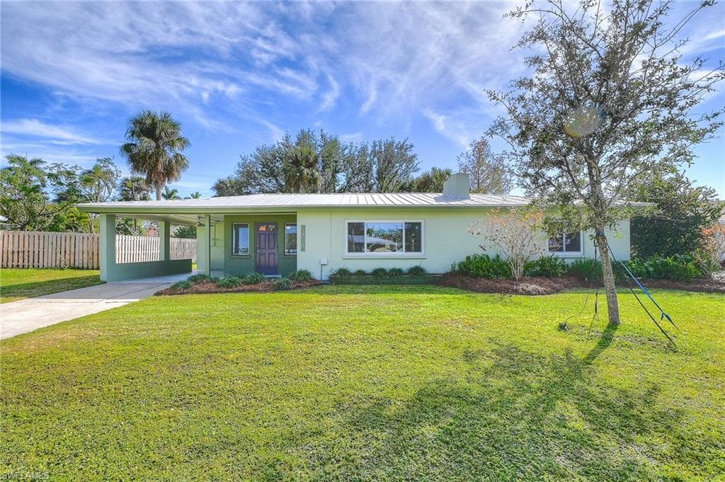 1318 Donna DR FORT MYERS, FL 33919