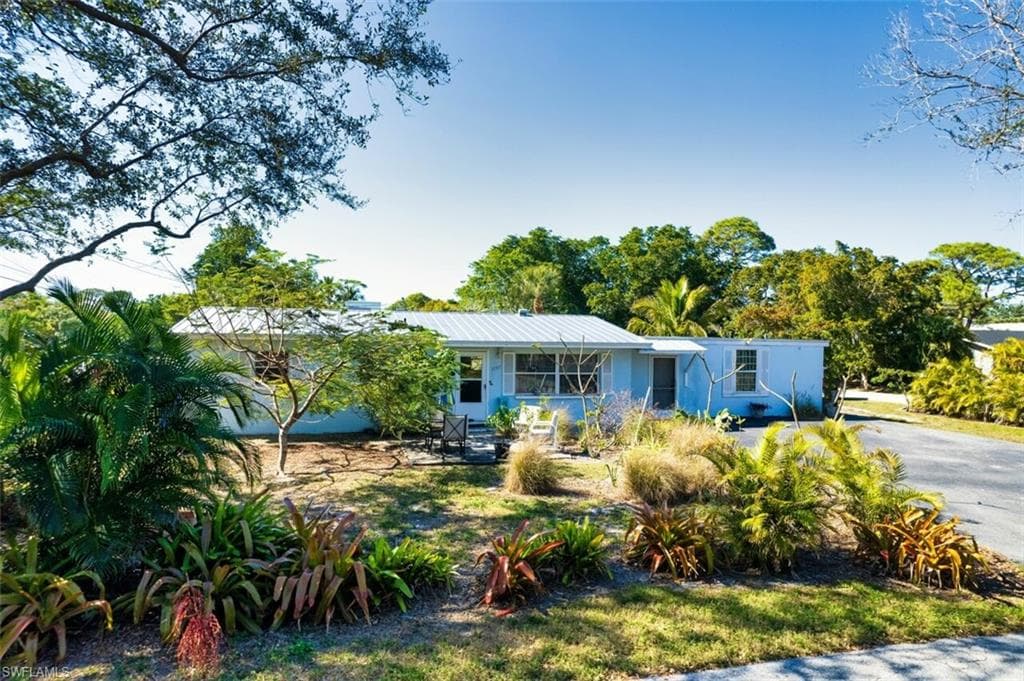 1191 Rordon AVE NAPLES, FL 34103