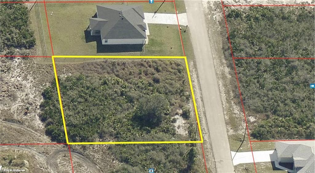 6008 June AVE N LEHIGH ACRES, FL 33971