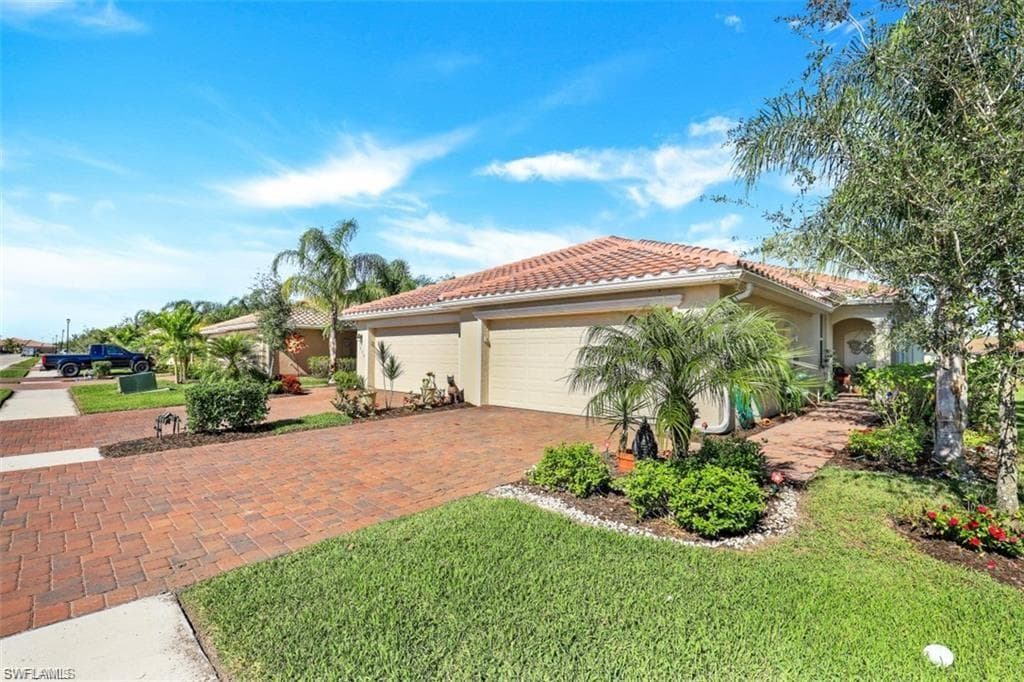 1839 Alameda DR NAPLES, FL 34120