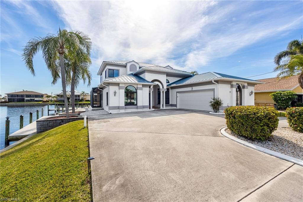 1840 SE 40th ST CAPE CORAL, FL 33904