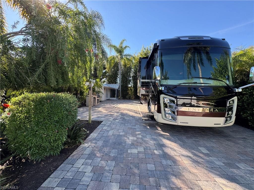 Lot 42 3021 W Riverbend Resort BLVD LABELLE, FL 33935