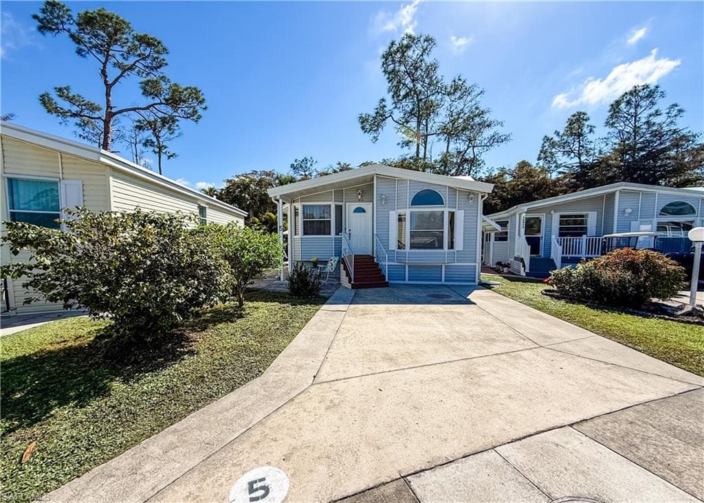 10809 White Wood Stork CIR 5 ESTERO, FL 33928