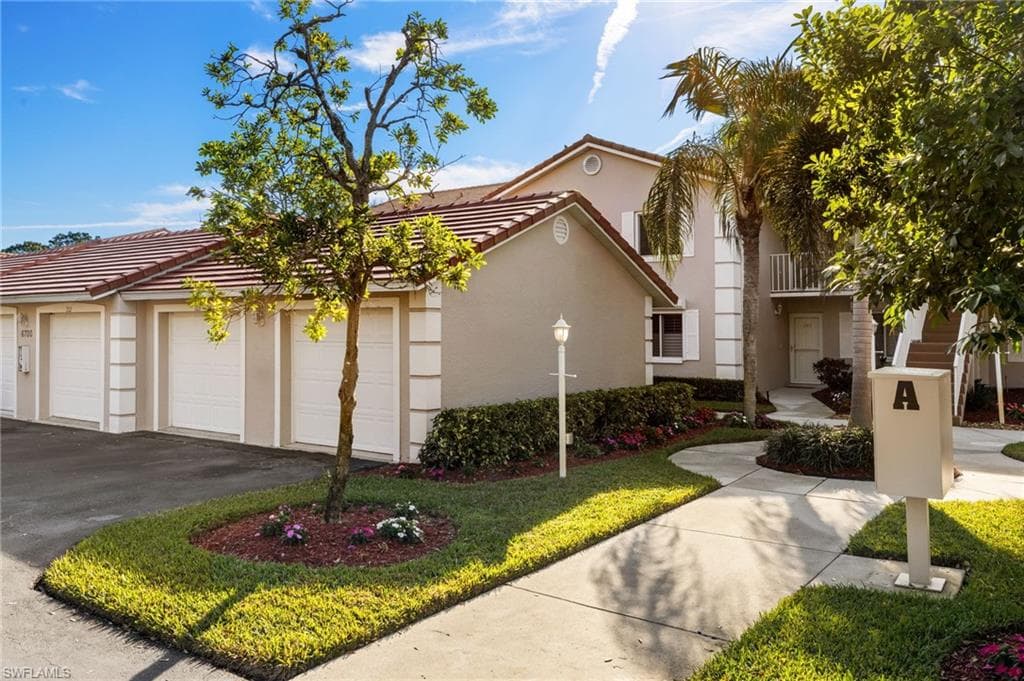 6700 Dennis CIR A202 NAPLES, FL 34104