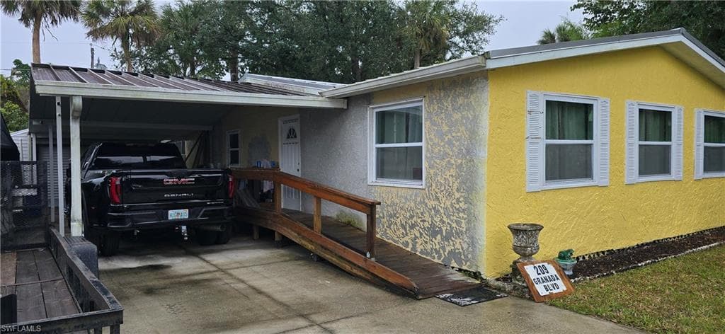 209 Granada BLVD FORT MYERS, FL 33905