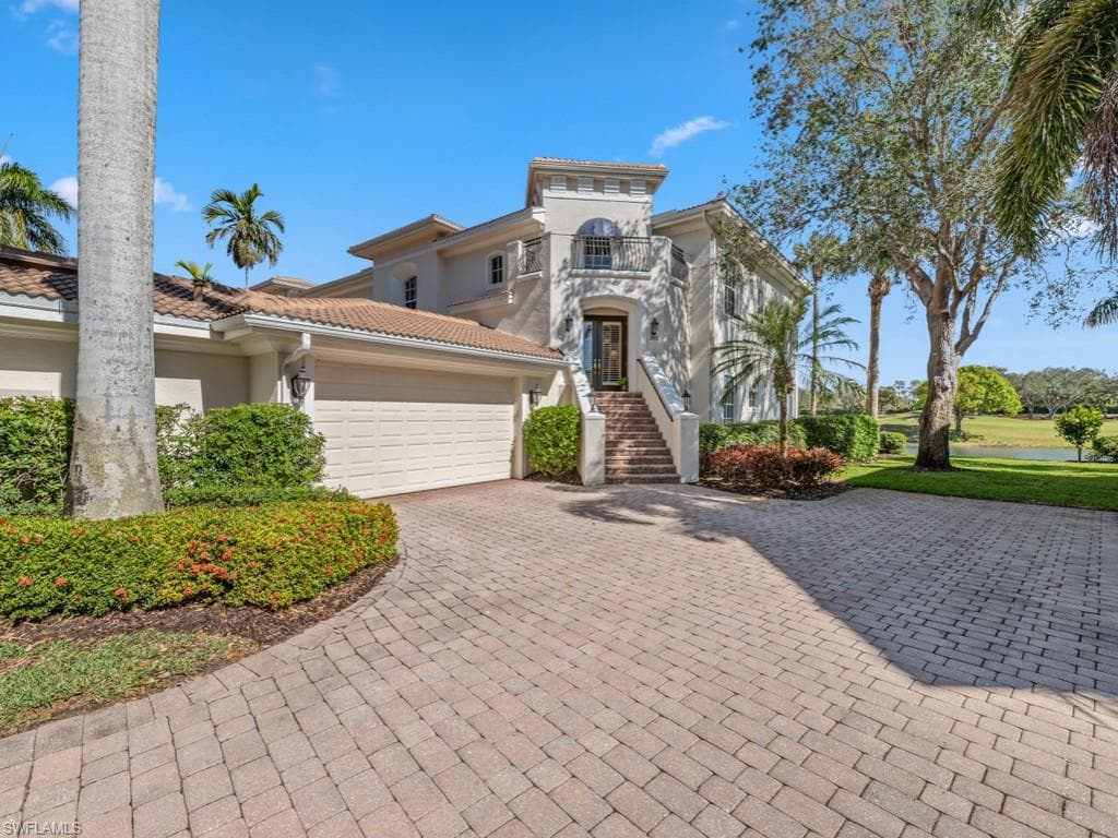 15540 Monterosso LN 202 NAPLES, FL 34110