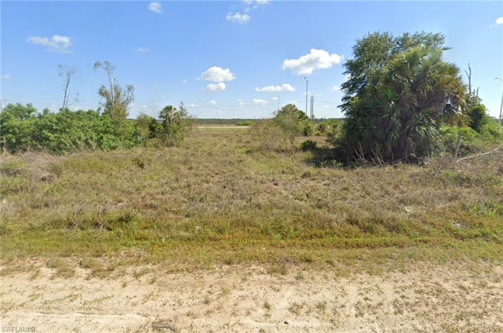 3234 Meadow RD LEHIGH ACRES, FL 33974