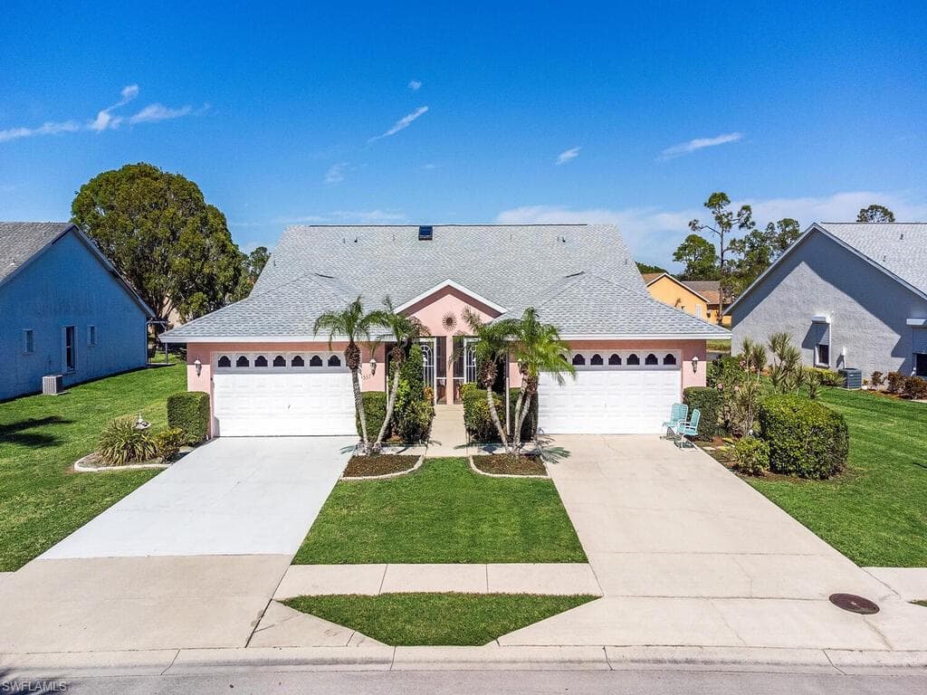 539 Saint Andrews BLVD 123-0 NAPLES, FL 34113