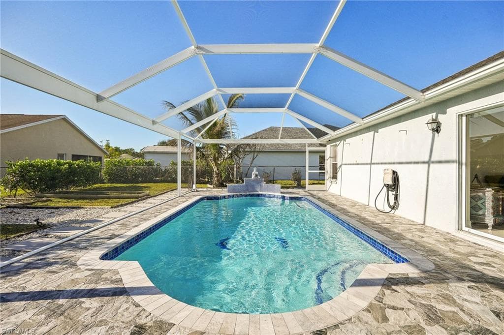 1516 Honor CT LEHIGH ACRES, FL 33971