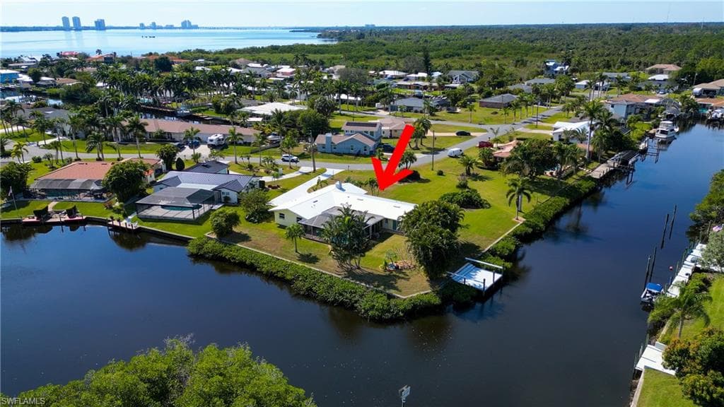 1751 Coral WAY NORTH FORT MYERS, FL 33917