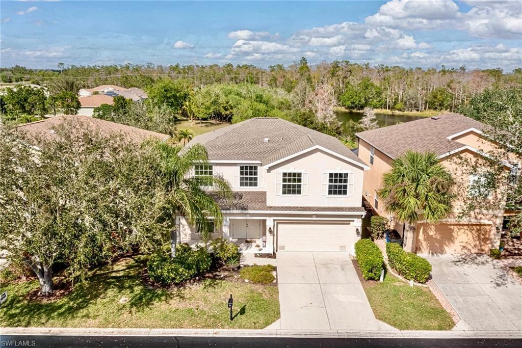 8989 Falcon Pointe LOOP FORT MYERS, FL 33912