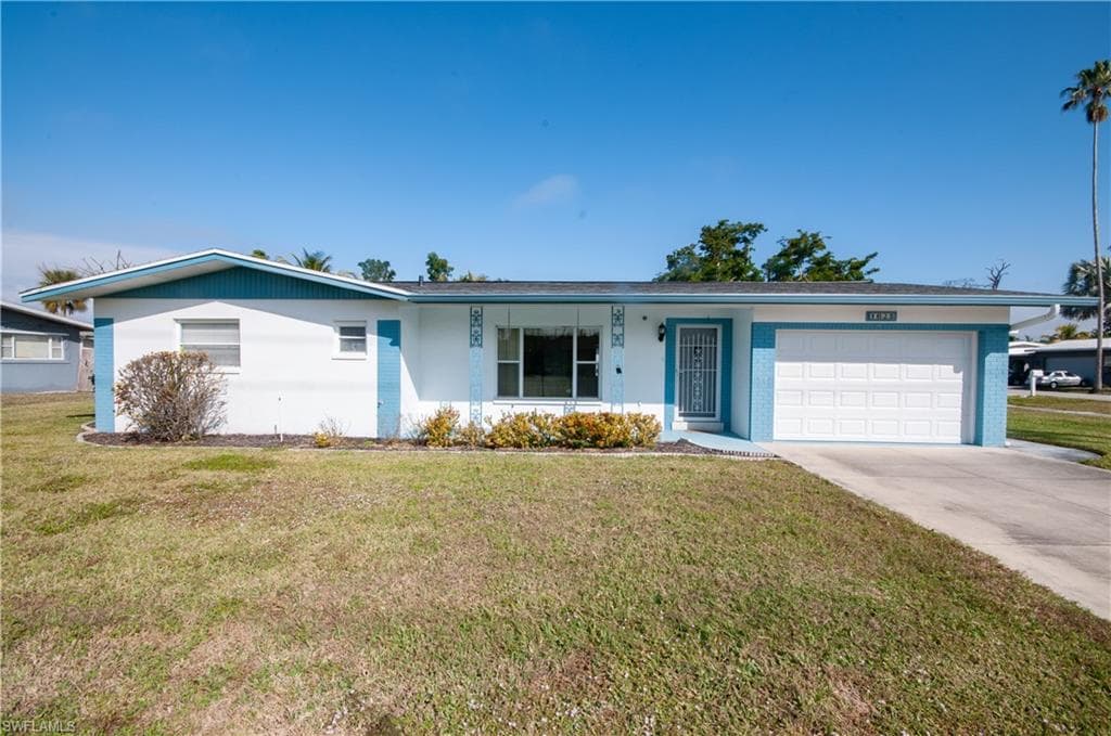 1625 Oakley AVE FORT MYERS, FL 33901
