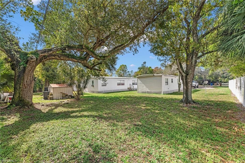 4085-4095-4095 Palm LN FORT MYERS, FL 33905