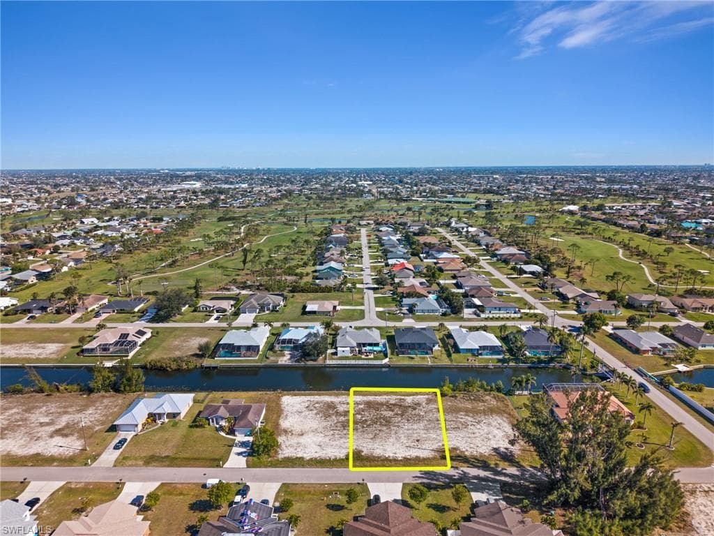 1923 SW 15th PL CAPE CORAL, FL 33991