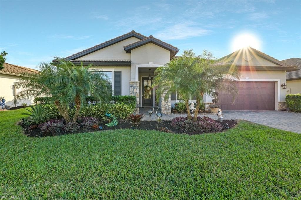 2350 Tangerine LN NAPLES, FL 34120