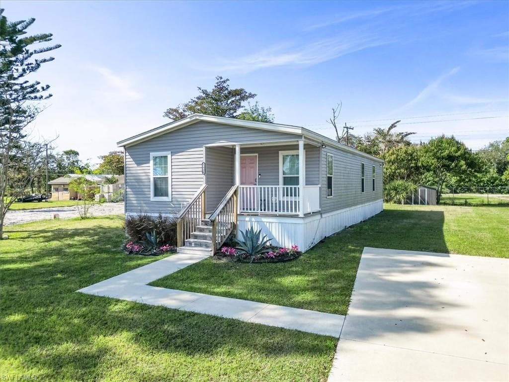 2220 Towles ST FORT MYERS, FL 33916