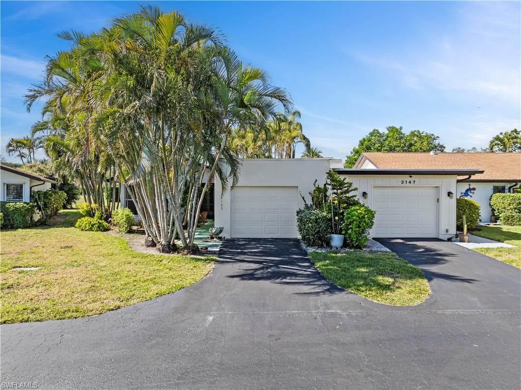 3143 Boca Ciega DR B4 NAPLES, FL 34112