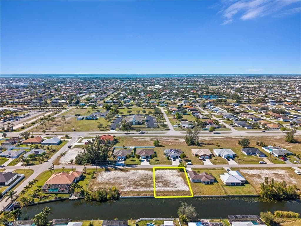 2107 SW 15th PL CAPE CORAL, FL 33991