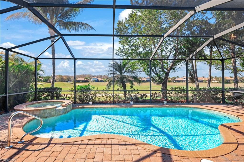 28648 Derry CT BONITA SPRINGS, FL 34135
