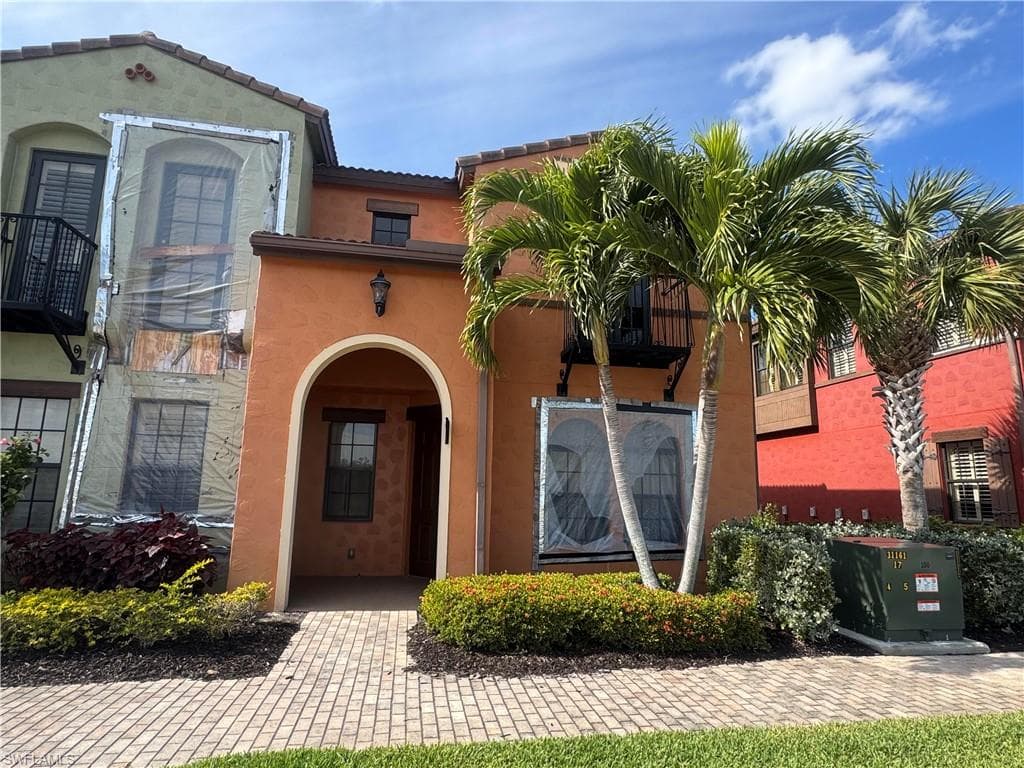 8697 Olinda WAY 7610 FORT MYERS, FL 33912