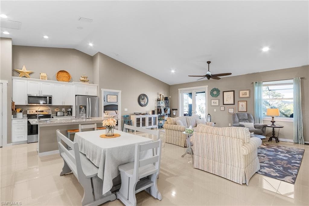 2729 Embers TER CAPE CORAL, FL 33991