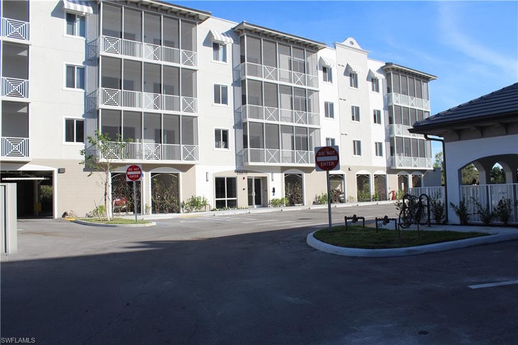 26610 ROSEWOOD POINTE DR C-204 BONITA SPRINGS, FL 34135