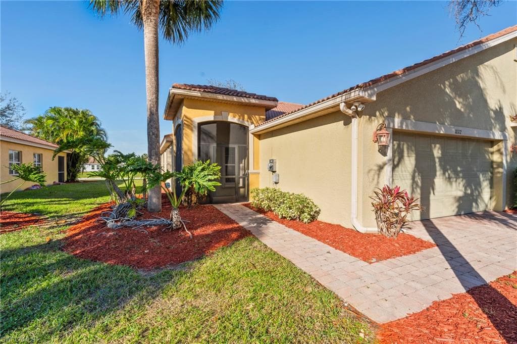 18322 Minorea LN LEHIGH ACRES, FL 33936
