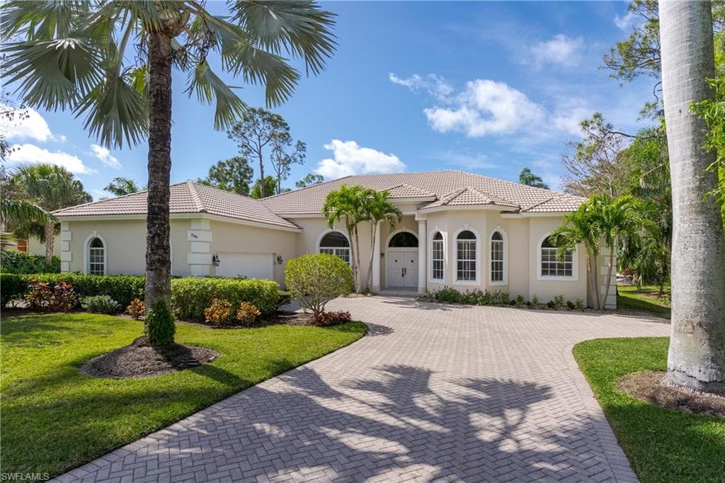 2280 Hawksridge LOOP NAPLES, FL 34105