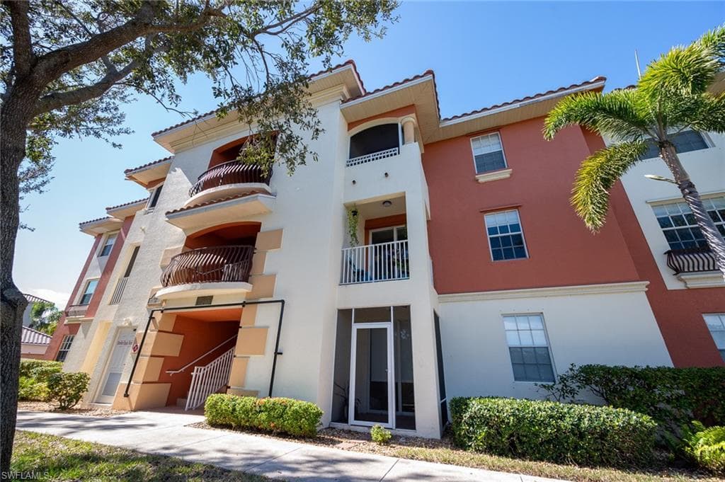 3965 Pomodoro CIR 202 CAPE CORAL, FL 33909