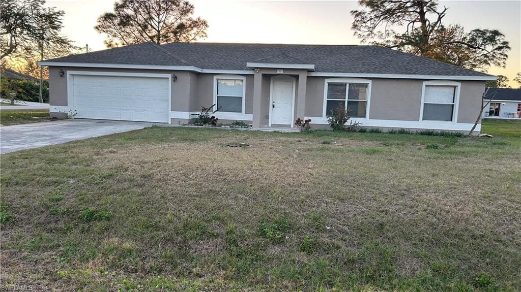 1901 Mercer AVE LEHIGH ACRES, FL 33972