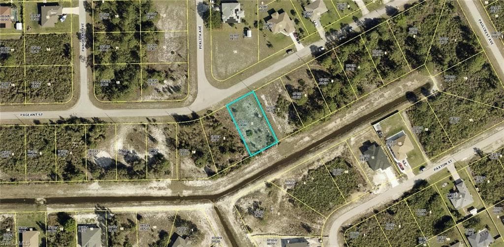 136 Pageant ST LEHIGH ACRES, FL 33974