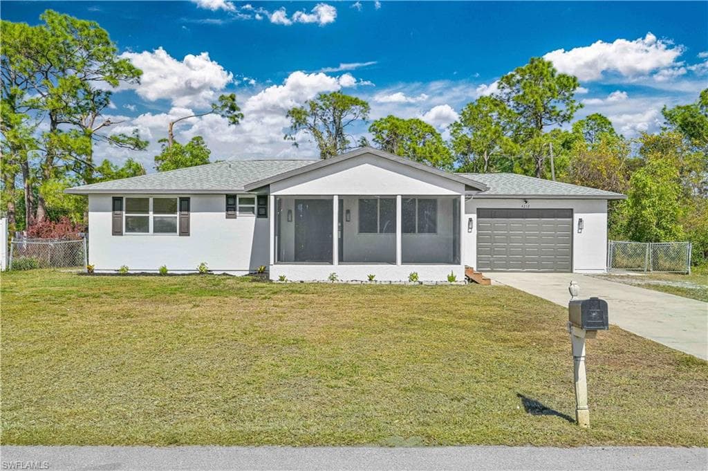 4212 6th ST W LEHIGH ACRES, FL 33971