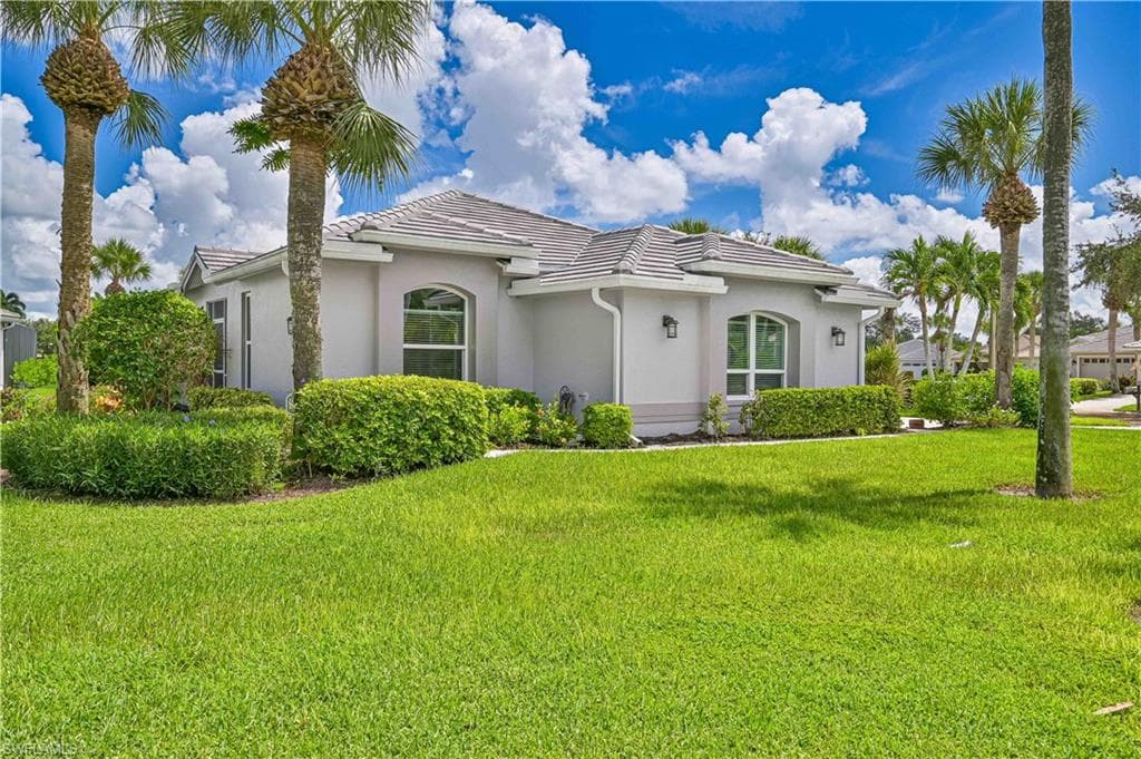 12021 Fairway Pointe LN FORT MYERS, FL 33913