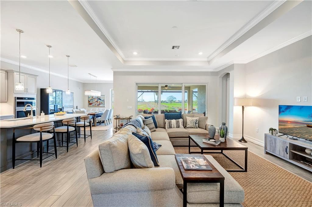18724 Ensenada DR NAPLES, FL 34114