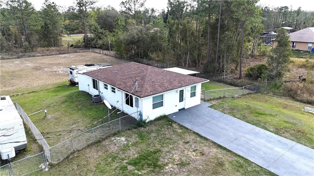 1314 McArthur AVE LEHIGH ACRES, FL 33972
