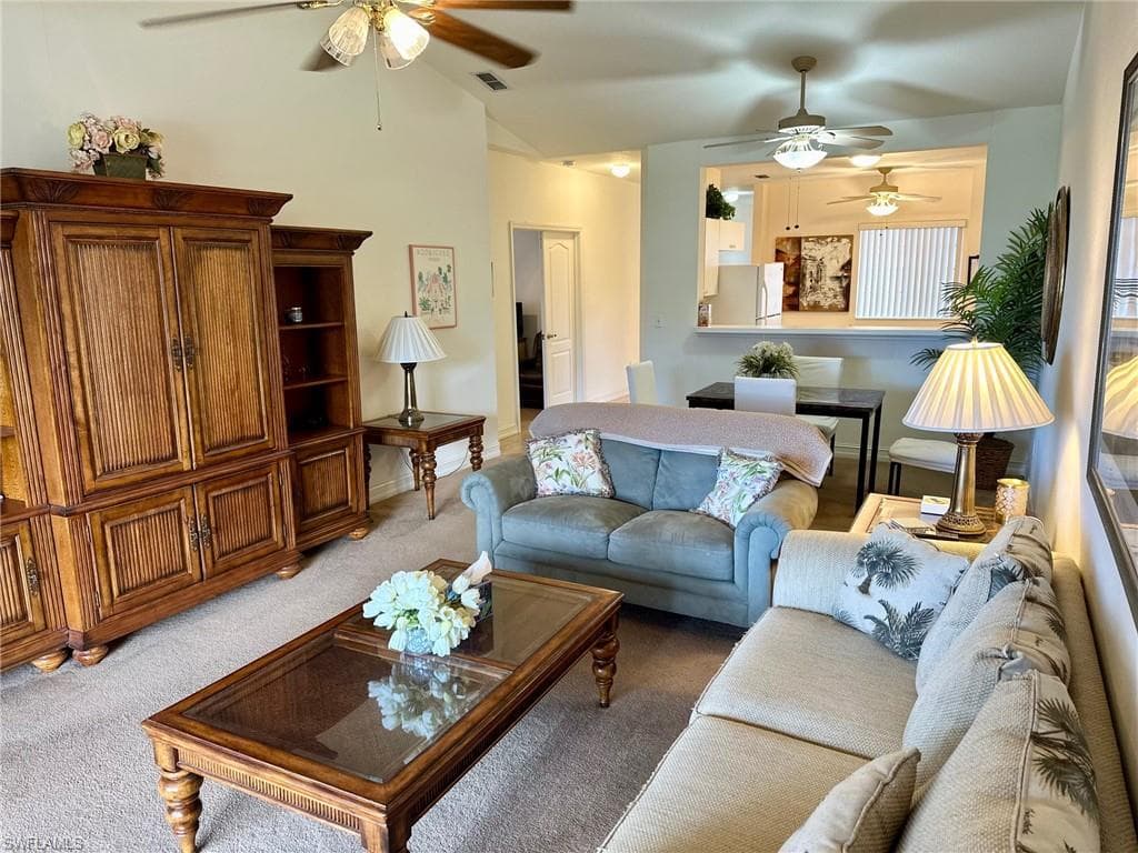 675 Luisa LN 825 NAPLES, FL 34104